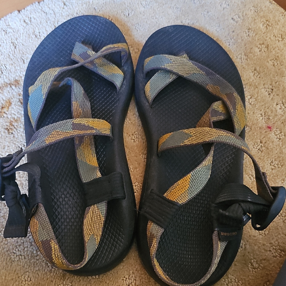 Chacos Sandles